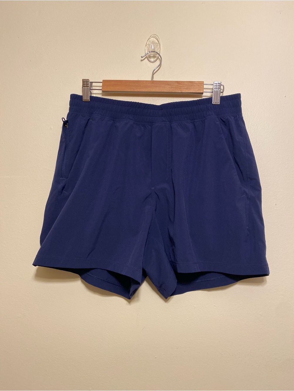 lululemon athletica Men's Navy Athletic Shorts. Size L